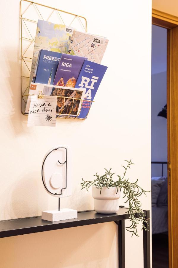 Rothko Apartment/8 Guests/4Bedrooms/Riga Old Town ภายนอก รูปภาพ