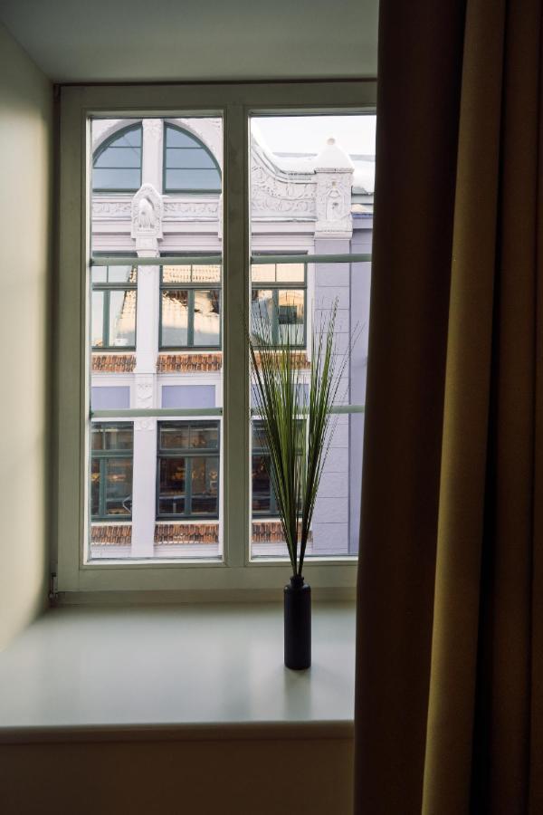 Rothko Apartment/8 Guests/4Bedrooms/Riga Old Town ภายนอก รูปภาพ